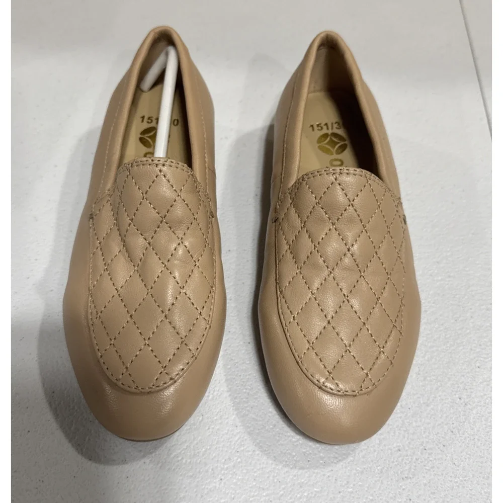Onyx Girls Quilted Faux Leather Loafer Tan Flat Slip On Shoes Size US 12 / EU 30